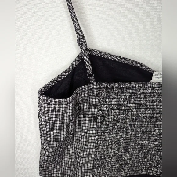 American Eagle NEW Black Plaid Square Neck Tank Crop Top Size Medium - Picture 7 of 9